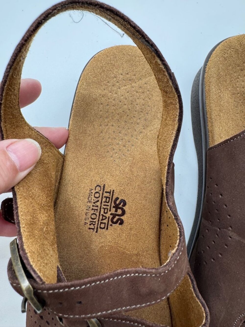 SAS Brown Leather Comfort Adjustable Strappy Sandals Womens Size 8.5 Walking - Picture 10 of 13